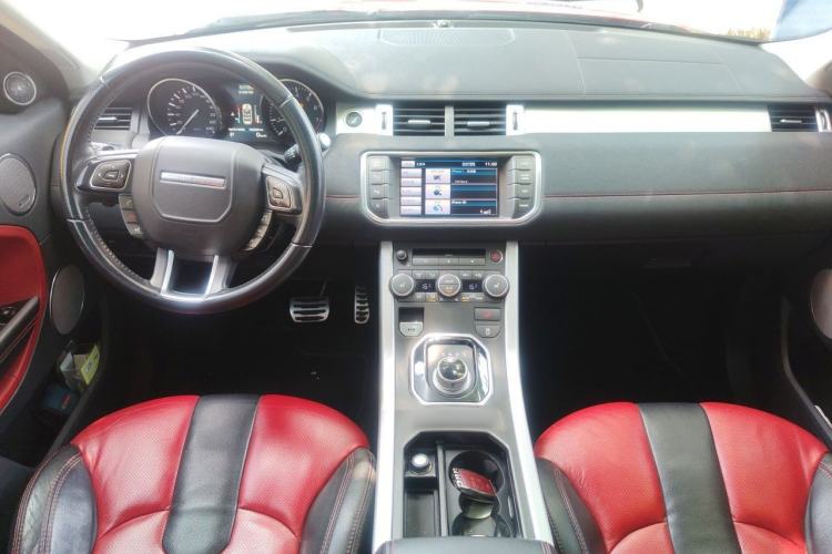 Used Land Rover Range Evoque 2012 2.0T 5-Door Ignite Edition Center Console