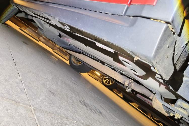 Used Land Rover Range Evoque 2012 2.0T 5-Door Ignite Edition Chassis Front Right