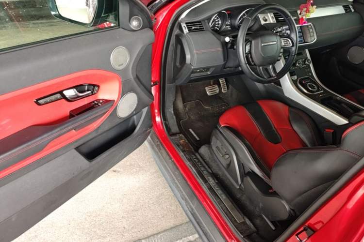 Used Land Rover Range Evoque 2012 2.0T 3-Door Ignite Edition Driver Seat