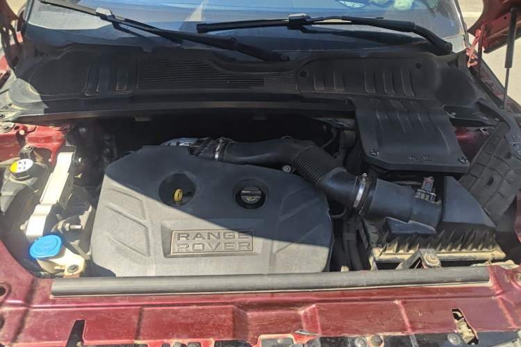 Used Land Rover Range Evoque 2012 2.0T 5-Door Ignite Edition Engine Bay