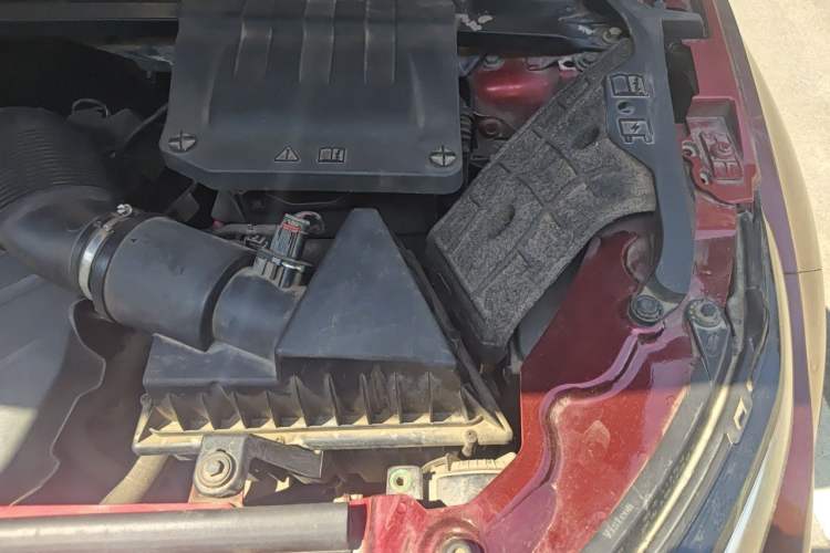 Used Land Rover Range Evoque 2012 2.0T 5-Door Ignite Edition Engine Bay Left