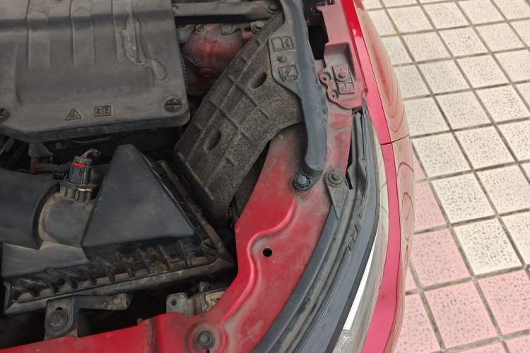 Used Land Rover Range Evoque 2012 2.0T 5-Door Ignite Edition Engine Bay Left