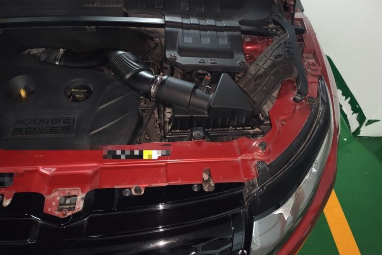 Used Land Rover Range Evoque 2012 2.0T 5-Door Ignite Edition Engine Bay Left