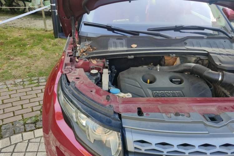Used Land Rover Range Evoque 2012 2.0T 5-Door YAOZHI Version Engine Bay Right