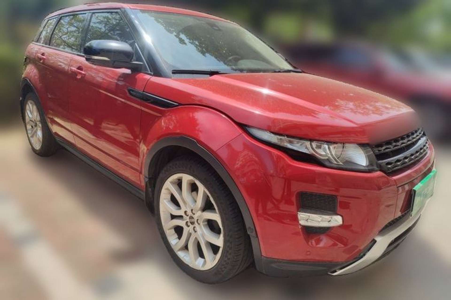Used Land Rover Range Evoque 2012 2.0T 5-Door Ignite Edition Front Right 45 Deg