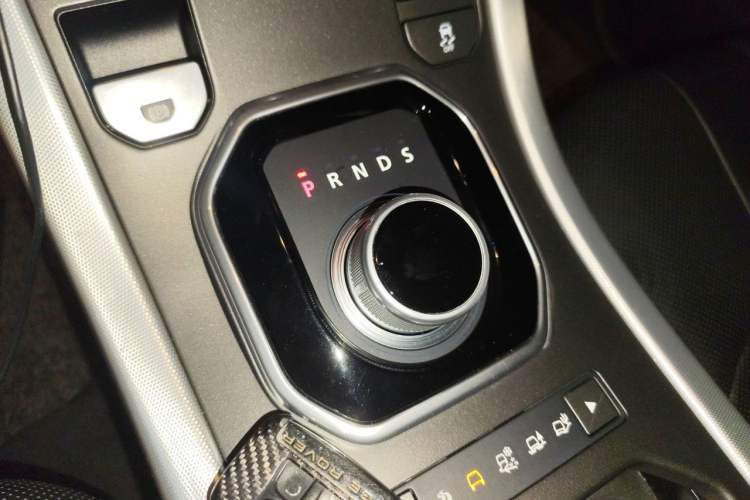 Used Land Rover Range Evoque 2012 2.0T 5-Door Ignite Edition Gear Lever