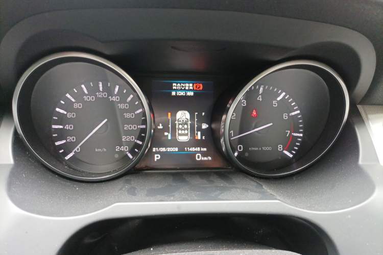 Used Land Rover Range Evoque 2012 2.0T 5-Door Ignite Edition Instrument Cluster
