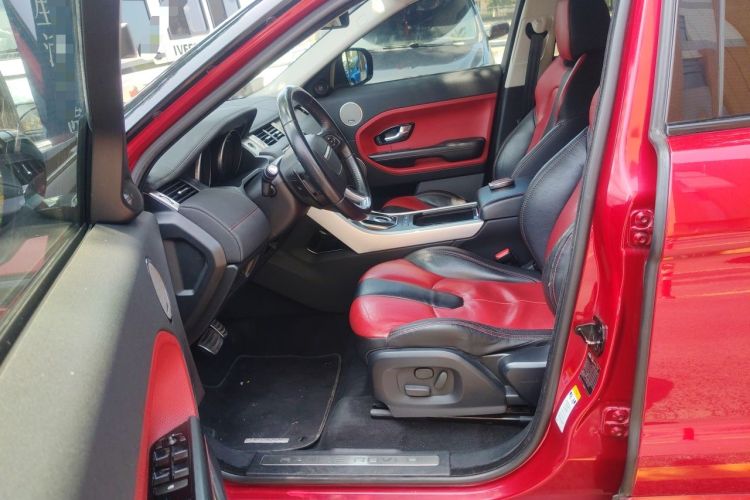 Used Land Rover Range Evoque 2012 2.0T 5-Door Ignite Edition Left Front Seat