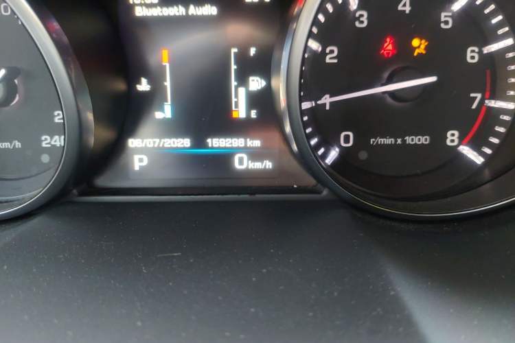 Used Land Rover Range Evoque 2012 2.0T 5-Door Ignite Edition Odometer Close Up