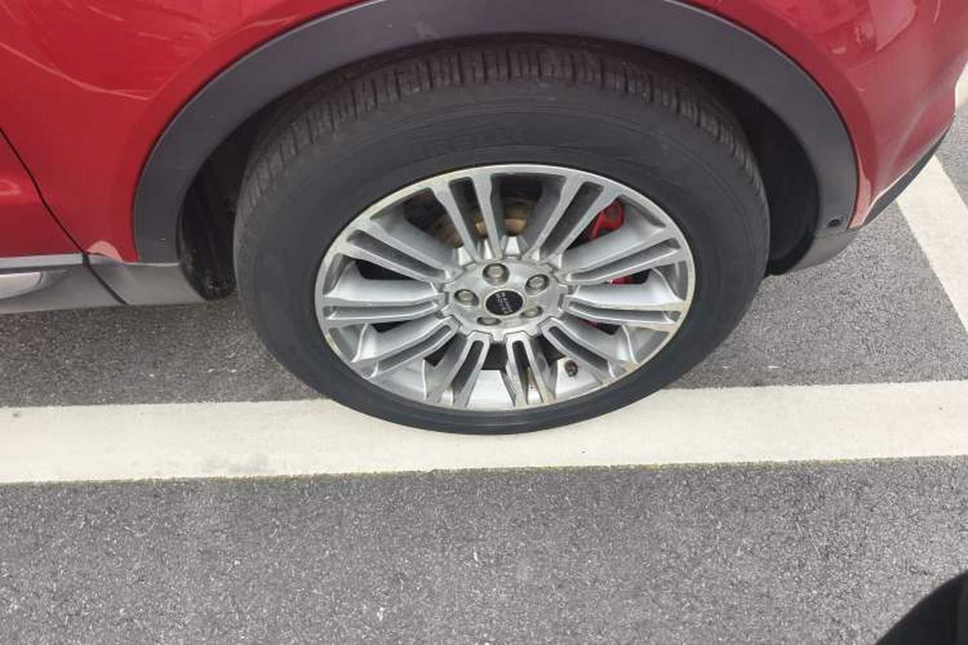 Used Land Rover Range Evoque 2012 2.0T 5-Door YAOZHI Version Right Front Wheel Hub