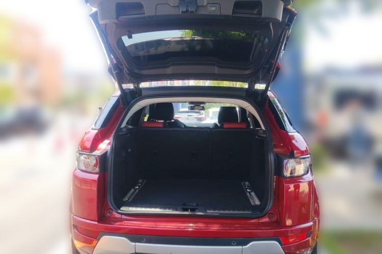 Used Land Rover Range Evoque 2012 2.0T 5-Door Ignite Edition Trunk