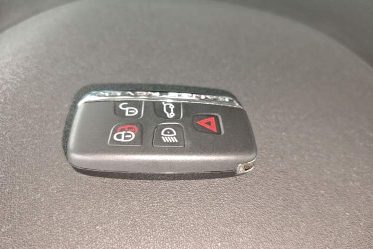 Used Land Rover Range Evoque 2012 2.0T 3-Door Ignite Edition Vehicle Key