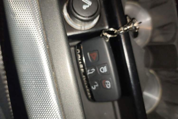 Used Land Rover Range Evoque 2012 2.0T 5-Door Ignite Edition Vehicle Key