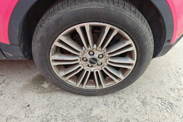 Used Land Rover Range Evoque 2012 2.0T 5-Door YAOZHI Version Right Front Wheel Hub