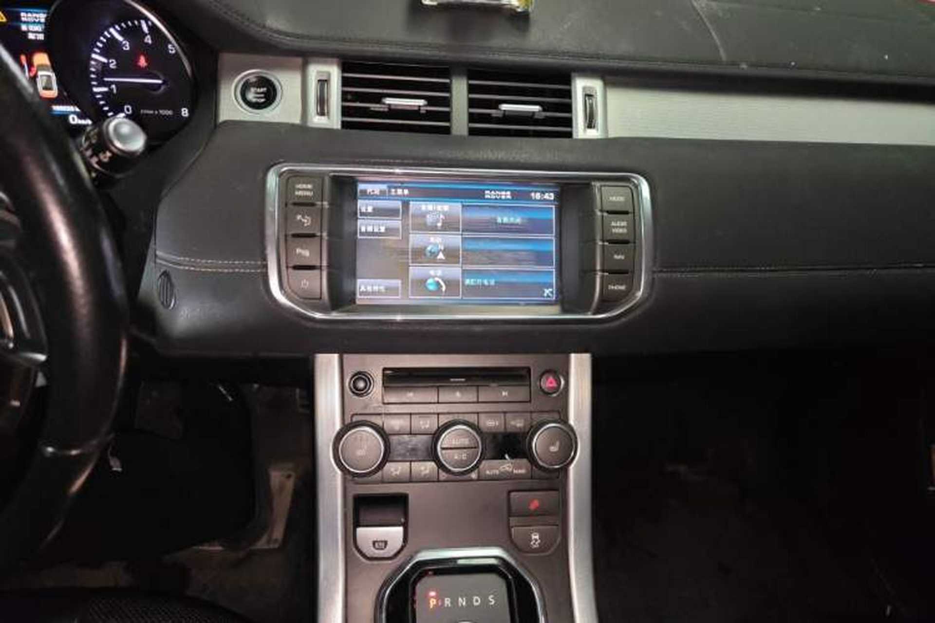 Used Land Rover Range Evoque 2012 2.0T 5-Door Ignite Edition Audio And AC Panel