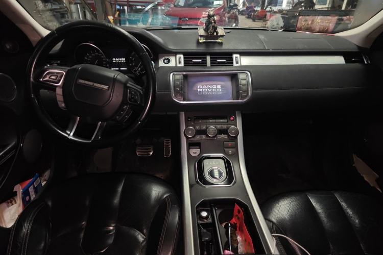 Used Land Rover Range Evoque 2012 2.0T 5-Door Ignite Edition Center Console