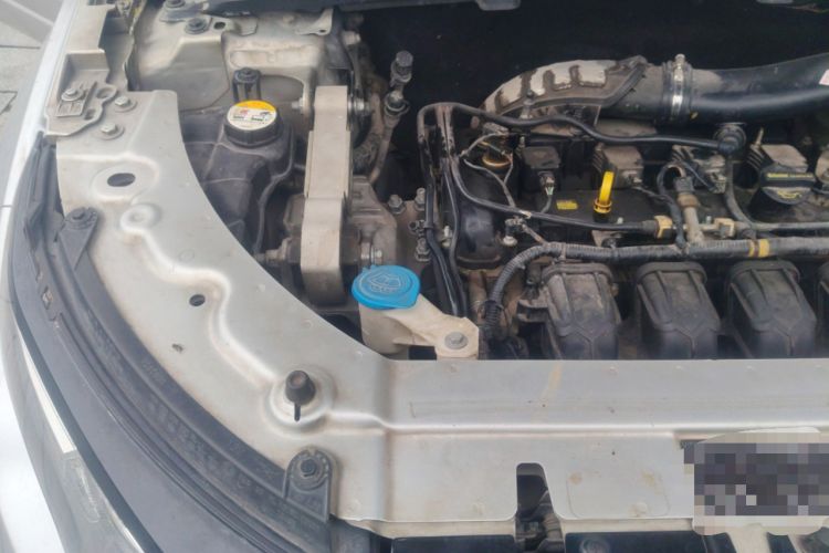 Used Land Rover Range Evoque 2012 2.0T 5-Door Ignite Edition Engine Bay Right