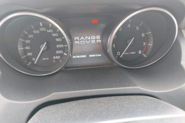 Used Land Rover Range Evoque 2012 2.0T 5-Door Ignite Edition Odometer Close Up