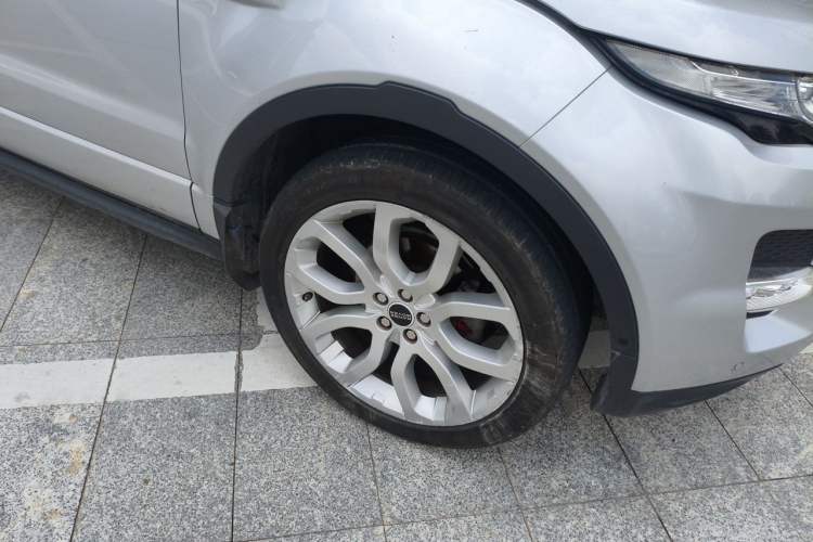 Used Land Rover Range Evoque 2012 2.0T 5-Door Ignite Edition Right Front Wheel Hub