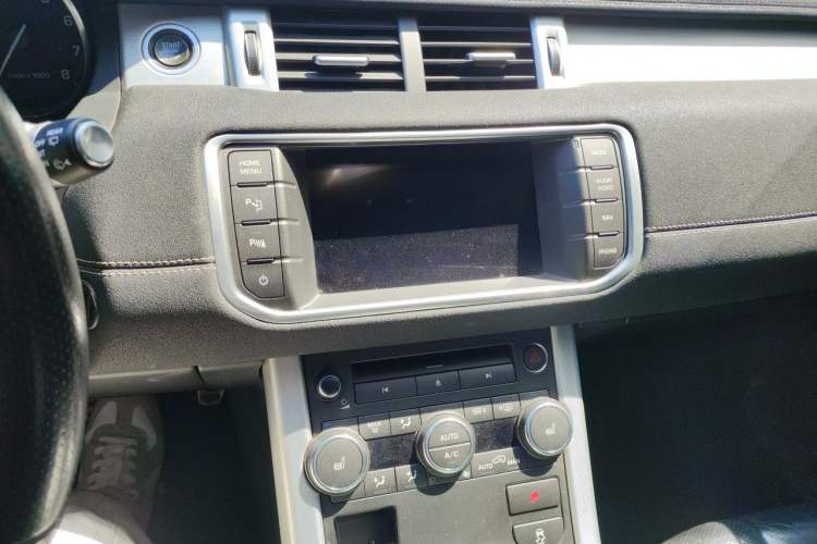 Used Land Rover Range Evoque 2012 2.0T 5-Door YAOZHI Version Audio And AC Panel