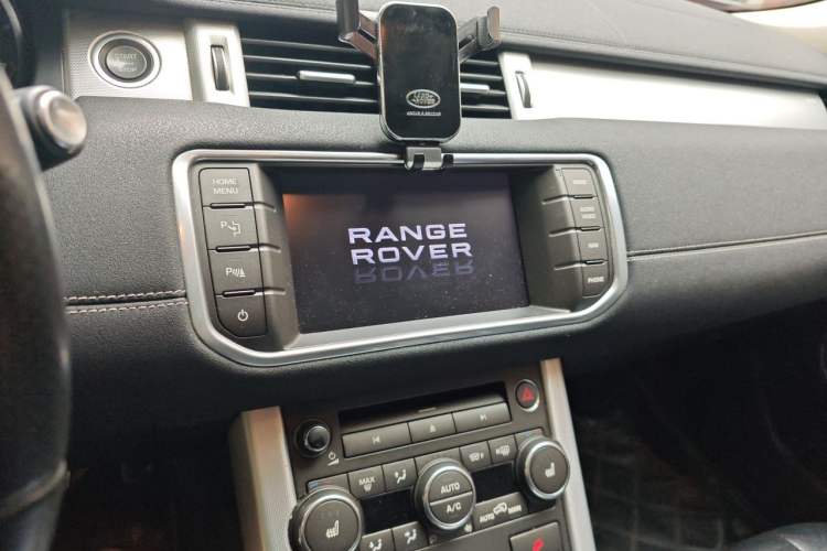 Used Land Rover Range Evoque 2012 2.0T 5-Door Ignite Edition Audio And AC Panel
