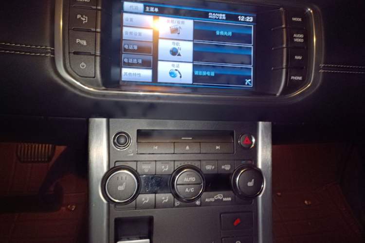 Used Land Rover Range Evoque 2012 2.0T 3-Door YAOZHI Edition Audio And AC Panel