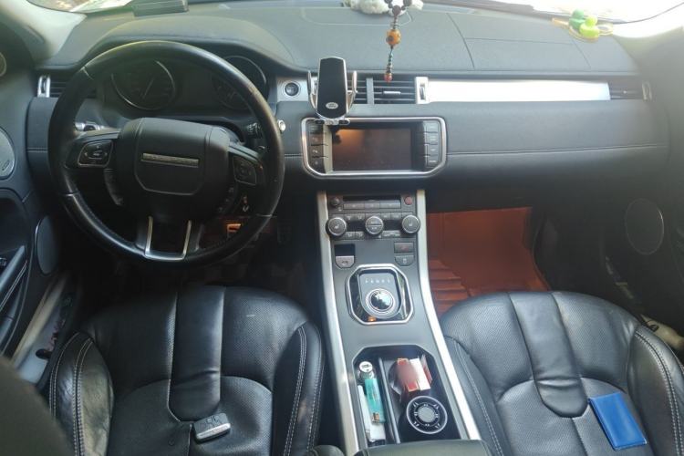 Used Land Rover Range Evoque 2012 2.0T 5-Door Ignite Edition Center Console