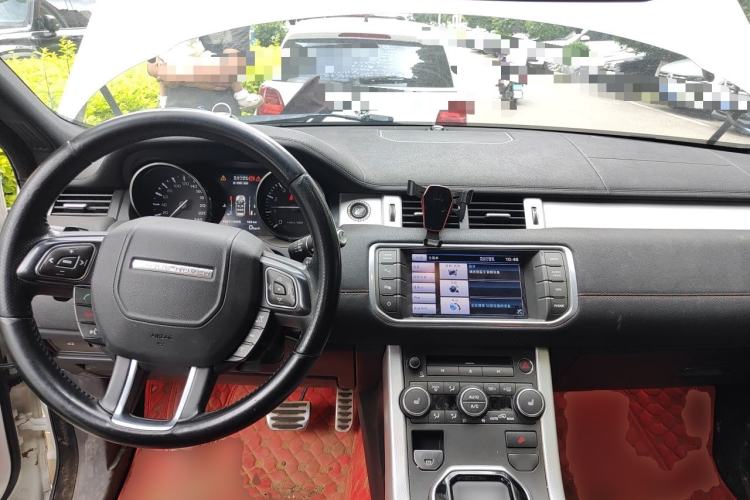 Used Land Rover Range Evoque 2012 2.0T 3-Door Ignite Edition Center Console