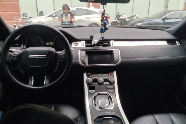 Used Land Rover Range Evoque 2012 2.0T 5-Door Ignite Edition Center Console