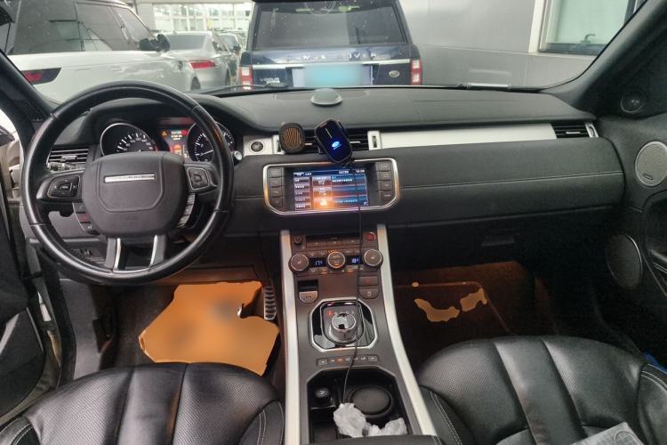 Used Land Rover Range Evoque 2012 2.0T 5-Door Ignite Edition Center Console