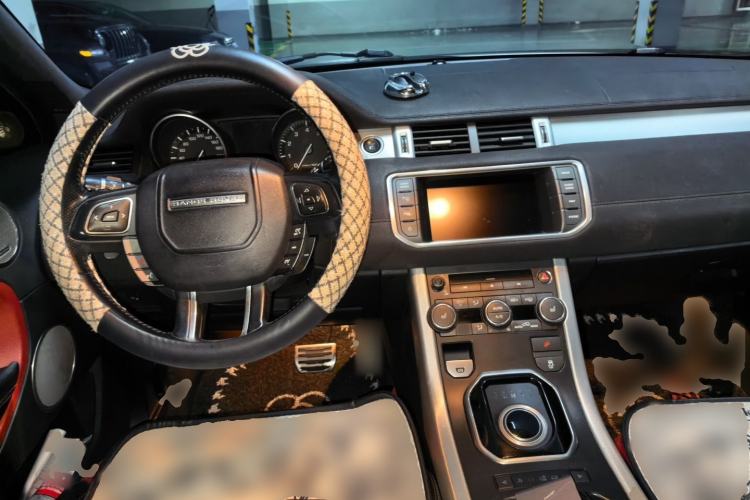 Used Land Rover Range Evoque 2012 2.0T 5-Door Ignite Edition Center Console