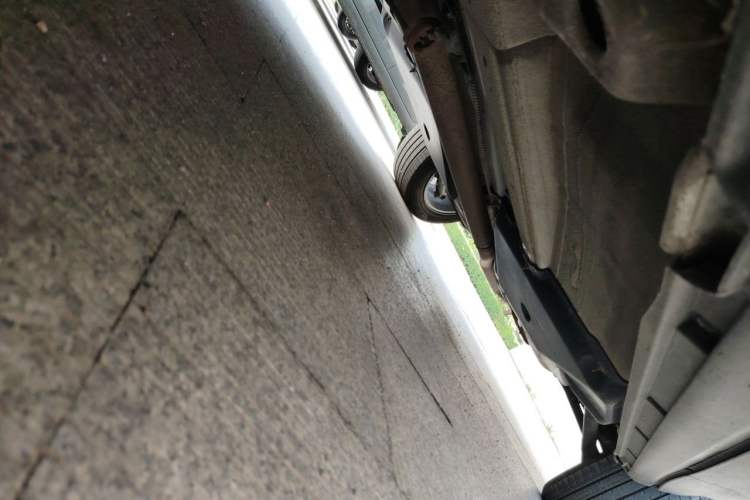 Used Land Rover Range Evoque 2012 2.0T 5-Door YAOZHI Version Chassis Front Left