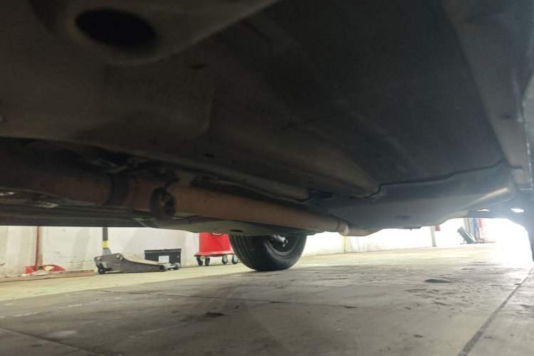 Used Land Rover Range Evoque 2012 2.0T 5-Door YAOZHI Version Chassis Front Left