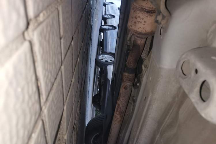 Used Land Rover Range Evoque 2012 2.0T 5-Door YAOZHI Version Chassis Front Left