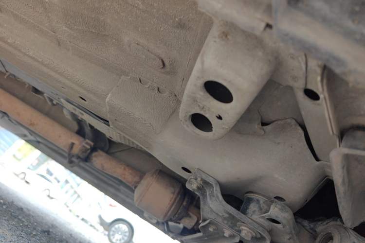 Used Land Rover Range Evoque 2012 2.0T 5-Door Ignite Edition Chassis Front Right