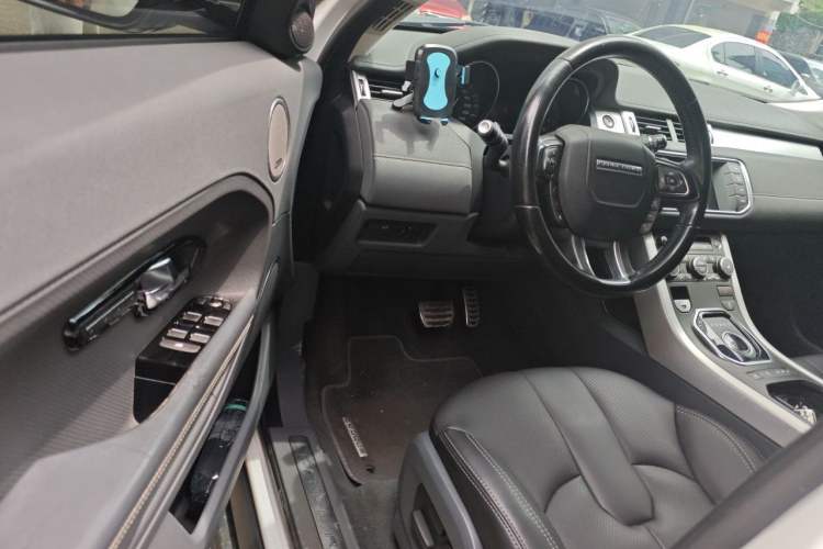 Used Land Rover Range Evoque 2012 2.0T 5-Door Ignite Edition Driver Seat
