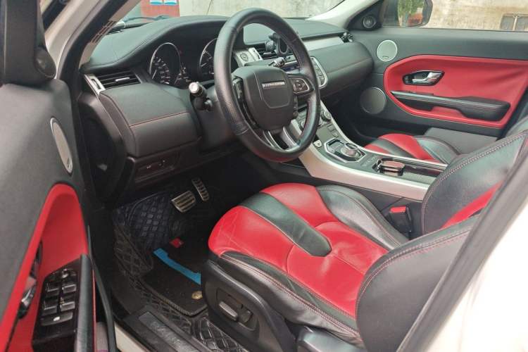 Used Land Rover Range Evoque 2012 2.0T 5-Door Ignite Edition Driver Seat