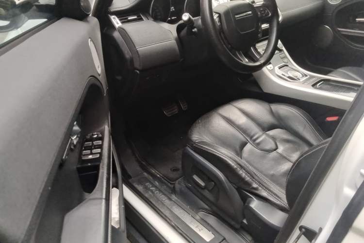 Used Land Rover Range Evoque 2012 2.0T 5-Door Ignite Edition Driver Seat