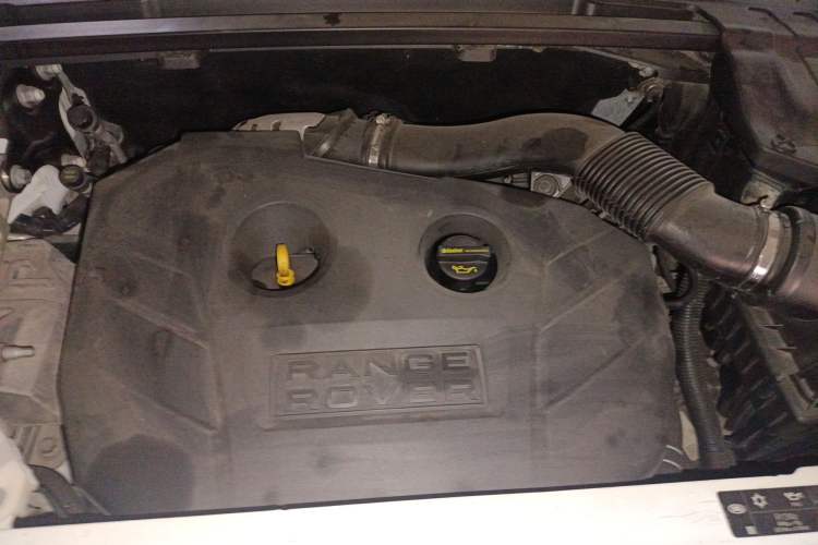 Used Land Rover Range Evoque 2012 2.0T 3-Door YAOZHI Edition Engine Bay
