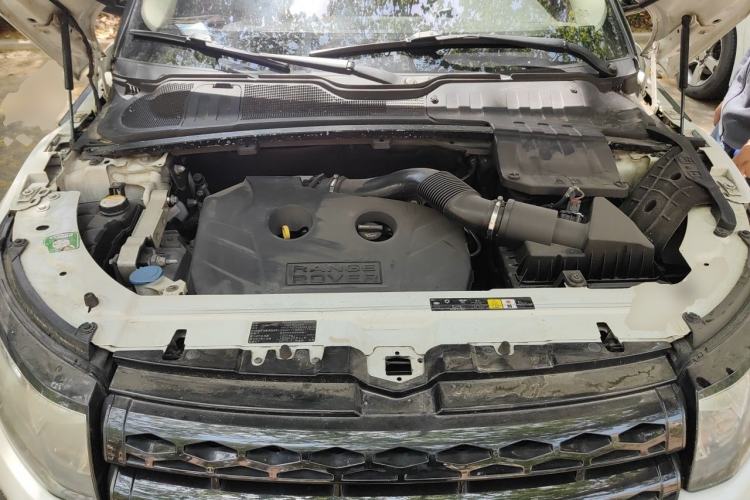 Used Land Rover Range Evoque 2012 2.0T 5-Door Ignite Edition Engine Bay