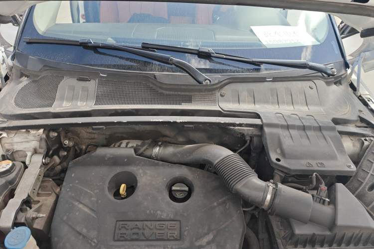 Used Land Rover Range Evoque 2012 2.0T 5-Door YAOZHI Version Engine Bay
