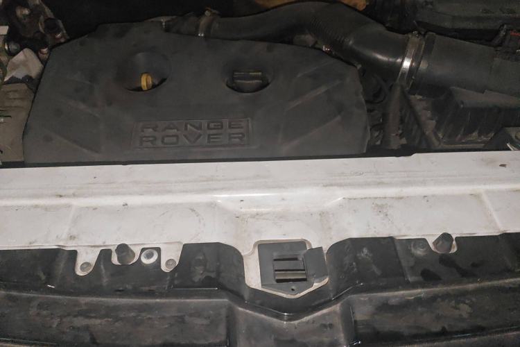 Used Land Rover Range Evoque 2012 2.0T 5-Door Ignite Edition Engine Bay