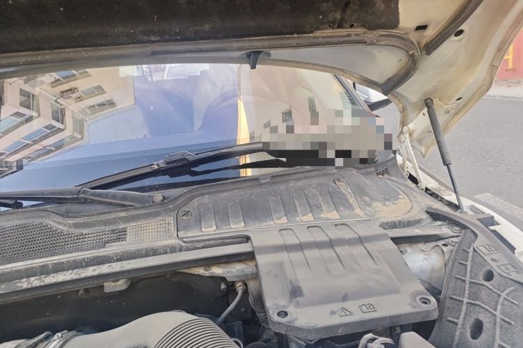 Used Land Rover Range Evoque 2012 2.0T 5-Door Ignite Edition Engine Bay Left