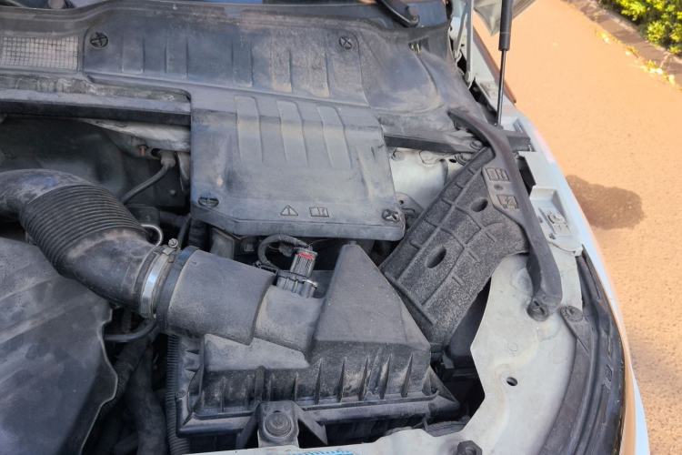 Used Land Rover Range Evoque 2012 2.0T 5-Door Ignite Edition Engine Bay Left