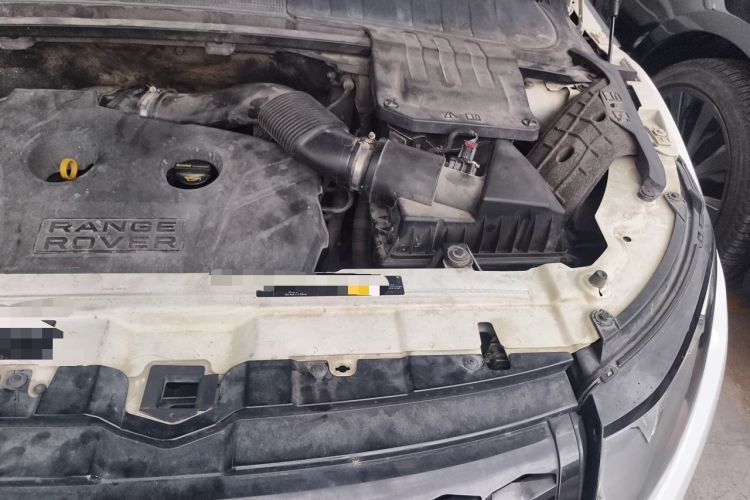 Used Land Rover Range Evoque 2012 2.0T 5-Door Ignite Edition Engine Bay Left
