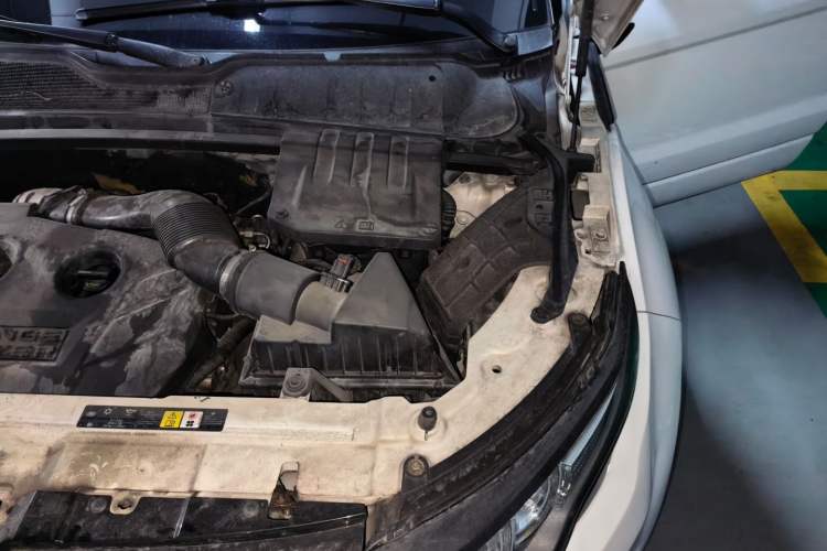 Used Land Rover Range Evoque 2012 2.0T 5-Door Ignite Edition Engine Bay Left