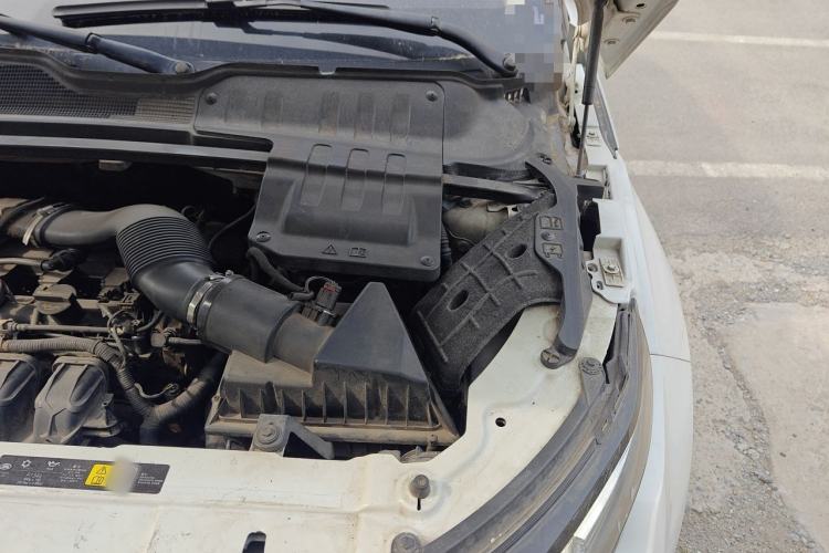 Used Land Rover Range Evoque 2012 2.0T 5-Door Ignite Edition Engine Bay Left