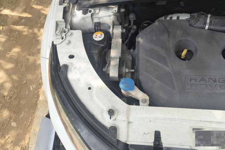 Used Land Rover Range Evoque 2012 2.0T 5-Door Ignite Edition Engine Bay Right