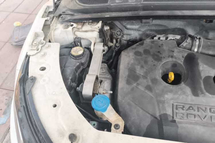Used Land Rover Range Evoque 2012 2.0T 3-Door Ignite Edition Engine Bay Right