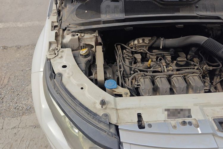 Used Land Rover Range Evoque 2012 2.0T 5-Door Ignite Edition Engine Bay Right